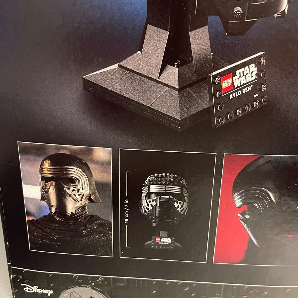 LEGO Star Wars (75415) Kylo Ren Helmet Collection 529Pieces 18+ NIB